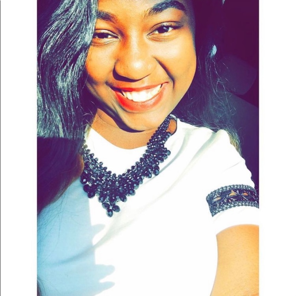 Meet your Posher, Vanessa0672